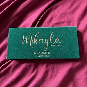 Glamlite Mikayla Eyeshadow Palette